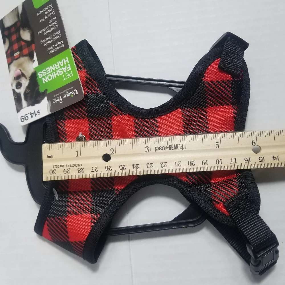 NWT UNIQUE PETZ RED AND BLACK PLAID DOG HARNESS SIZE SMALL